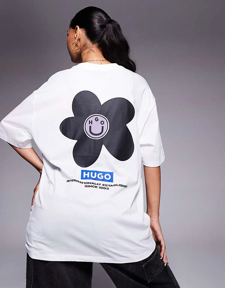 HUGO BLUE Oversized Tee With Graphic In White For Women 6 HUGO BLUE Oversized Tee With Graphic In White For Women - Image 4