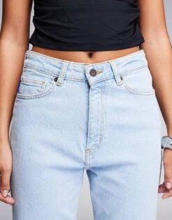 HUGO Blue Noe Mom Jeans In Light Blue For Women Turquoise/aqua 12 HUGO Blue Noe Mom Jeans In Light Blue For Women Turquoise/aqua -HUGO Sales 206773238 5