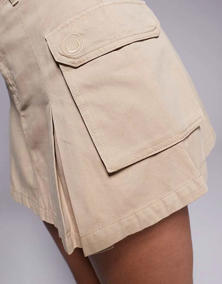 HUGO Blue Mini Pleated Skirt With Pockets In Beige For Women Open Beige 4 HUGO Blue Mini Pleated Skirt With Pockets In Beige For Women Open Beige - Image 3