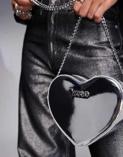 HUGO Red Love Crossbody Heart Shaped Bag In Silver For Women 9 HUGO Red Love Crossbody Heart Shaped Bag In Silver For Women -HUGO Sales 207349518 3